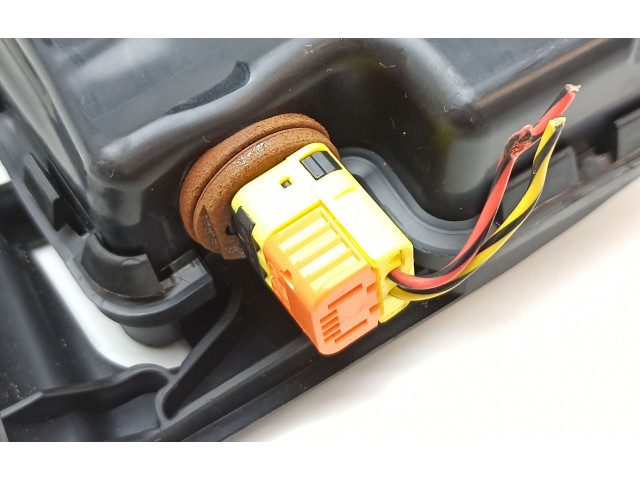 Подушка безопасности в сиденье 617892401, 3072480   Mercedes-Benz A W176