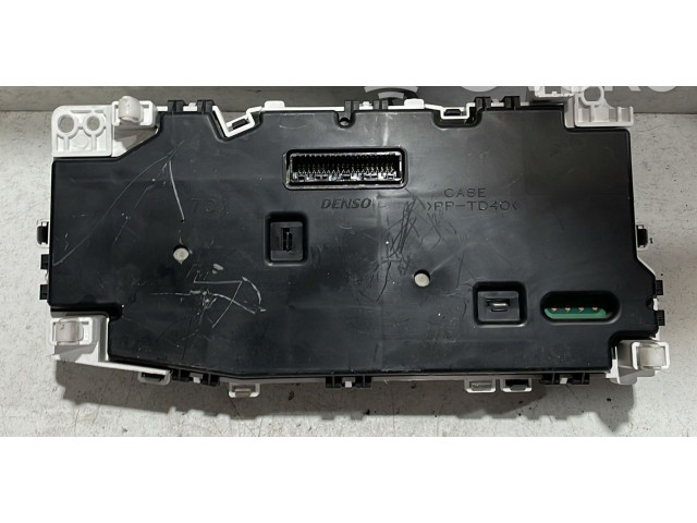 Панель приборов Daihatsu Trevis