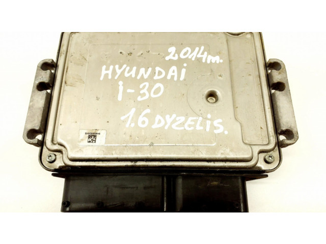 Řídící jednotka 391122A976, 0281030860 Hyundai i30 2014