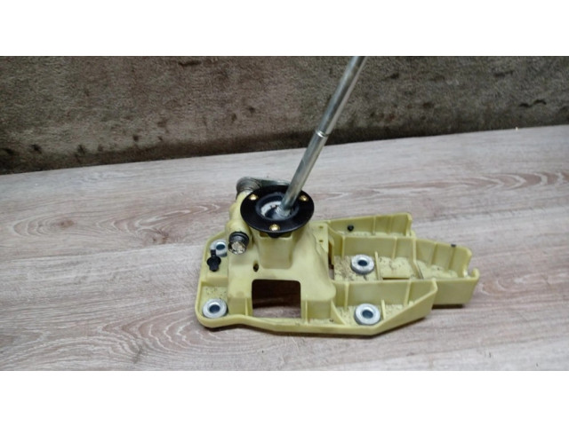 Механизм переключения передач (кулиса) (в салоне)