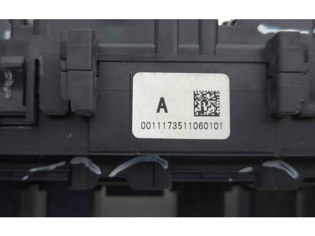 Блок предохранителей 0011173511060101 Infiniti Q50