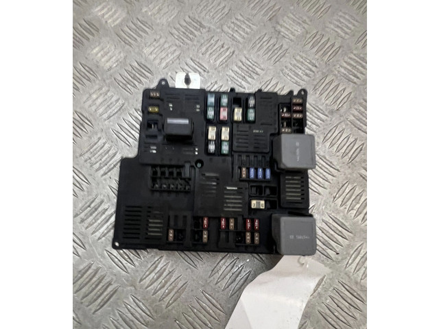 Блок предохранителей 31473588   Volvo XC90    