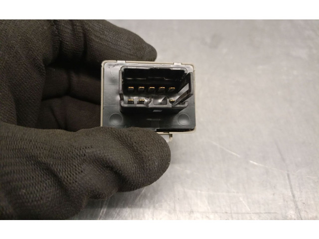 Pojistková skříňka 8198030170, 0665005641DENSO Lexus GS 300 350 430 450H 2007