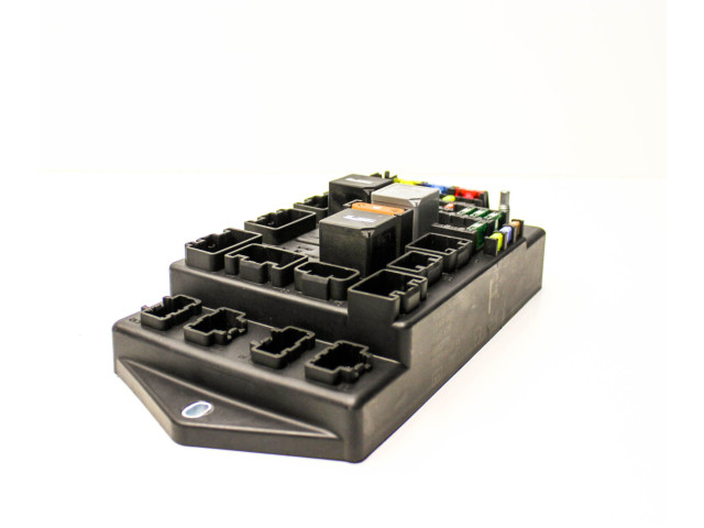 Блок предохранителей 6W8314A073BE Jaguar XK - XKR