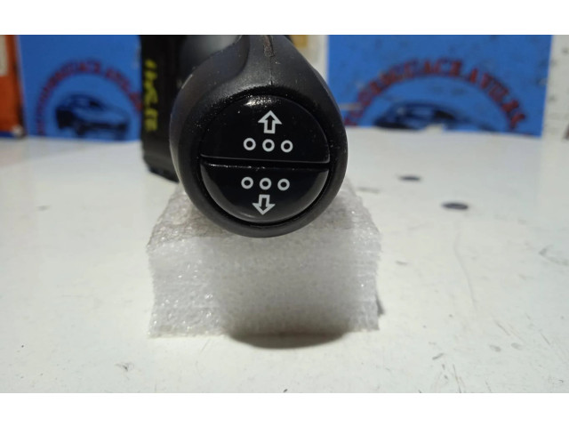 Переключатель дворников 255675887H   Renault Captur