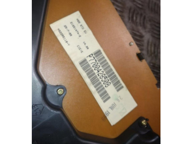 Панель приборов 7700428508 Renault Clio II