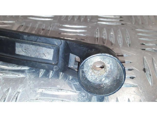 Ножка стеклоочистителей лобового стекла