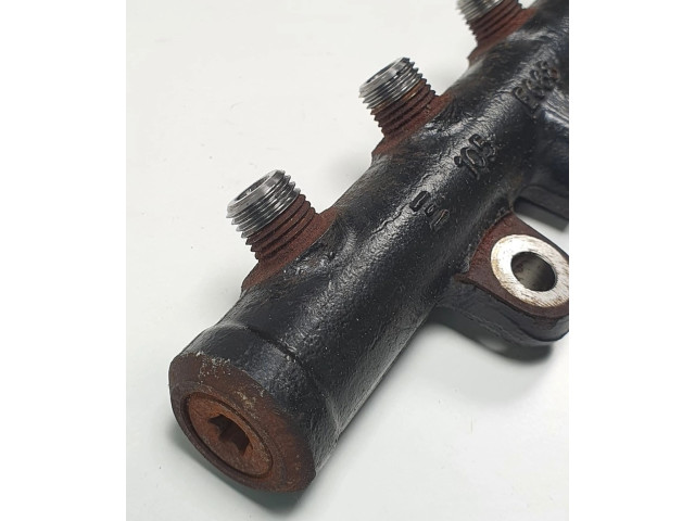 Магистральная трубка топлива