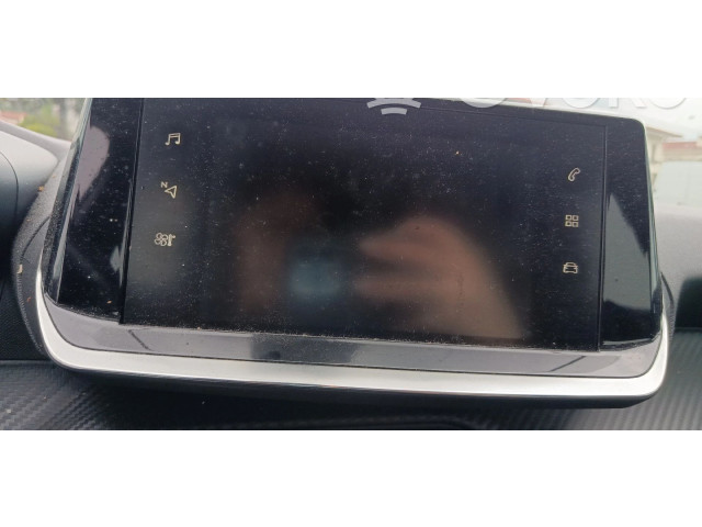Дисплей Peugeot 2008 II