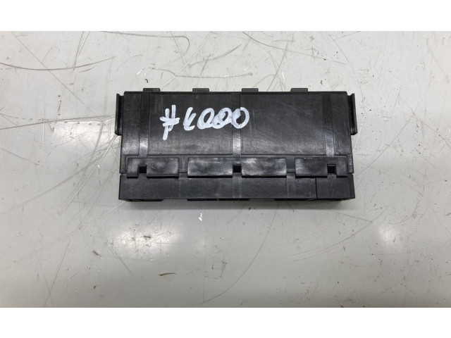   Pojistková skříňka 8264130250, 82641-30250   Lexus GS 300 350 430 450H 2005