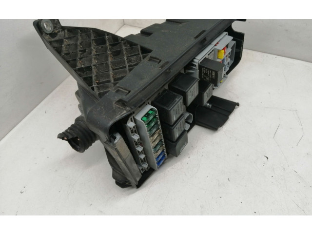 Pojistková skříňka 30797010 Volvo XC70 2007