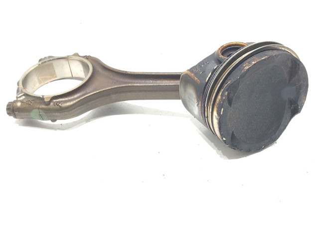 Поршень с шатуном    04EAM   Volkswagen Golf VII