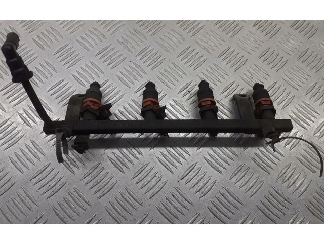 Vstřikovací lišta 985109354R Dacia Lodgy K9K872