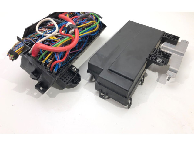 Ящик предохранителей (комплект) Jaguar XE