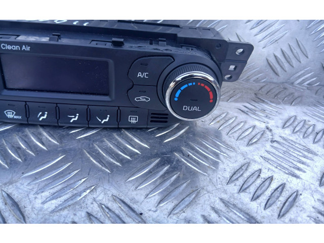 Блок управления климат-контролем 97250A2200 KIA Ceed