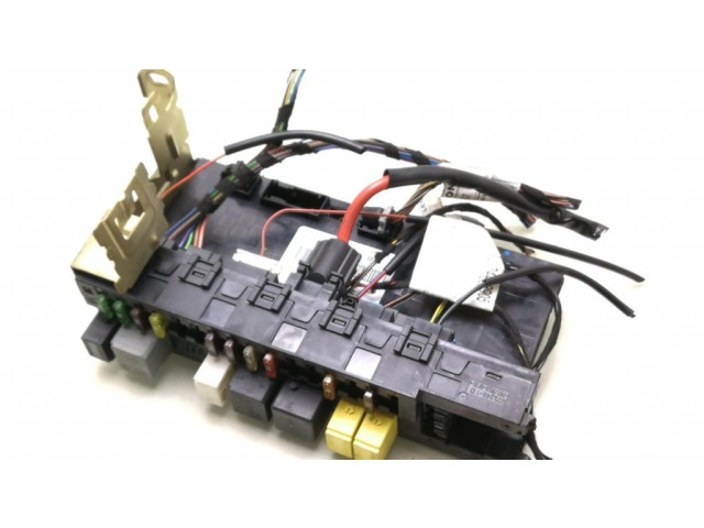 Pojistková skříňka 2095451601, 5DK00848605 Mercedes-Benz C W203 2006