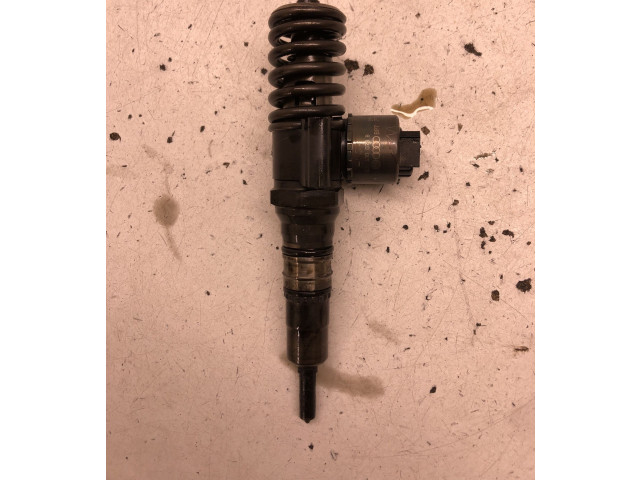 Форсунка 03G130073B, 0414720403    Audi A3 S3 8P   