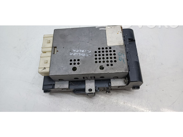 Блок предохранителей P4686722, TQH018630BL3 Chrysler Voyager