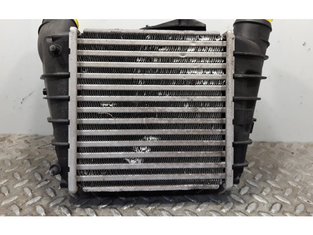 Интеркулер 6Q0145804A, 862403N Skoda Fabia Mk2 (5J)
