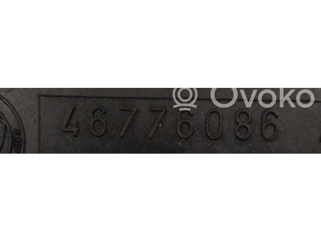 Блок предохранителей 46776086, 46776086 Lancia Lybra