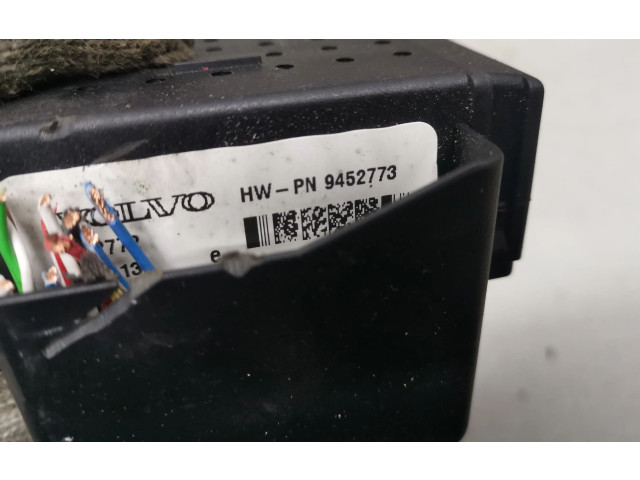 Блок предохранителей 9452773   Volvo S80