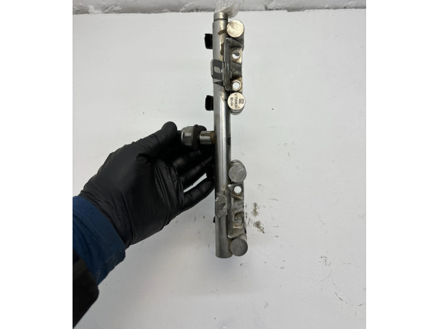 Комплект форсунок 0261500073, V75916238003    Peugeot 5008  5F02 