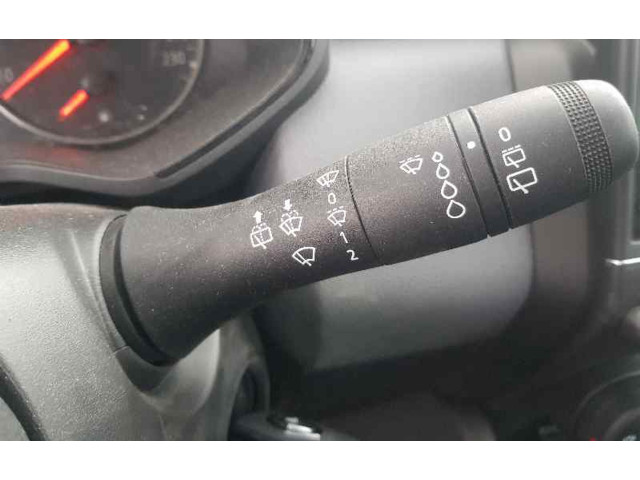 Ручка стеклоочистителей 255678479R Renault Clio V
