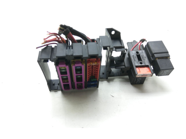 Pojistková skříňka 8K0971845A Audi A4 S4 B8 8K 2008