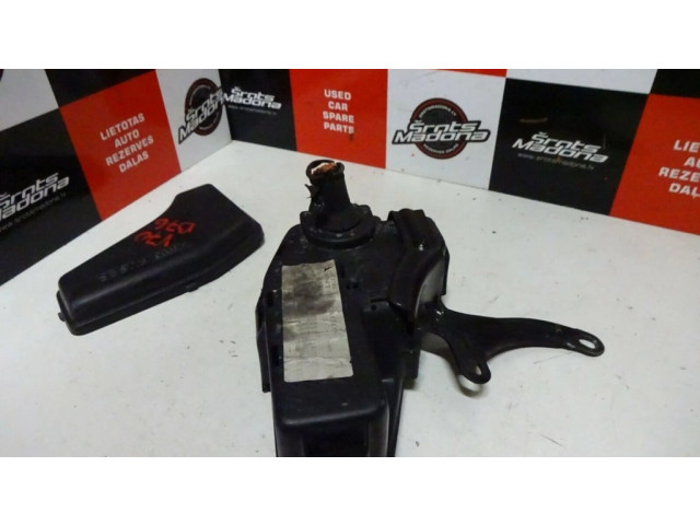 Блок предохранителей 9162084   Volvo S70  V70  V70 XC    