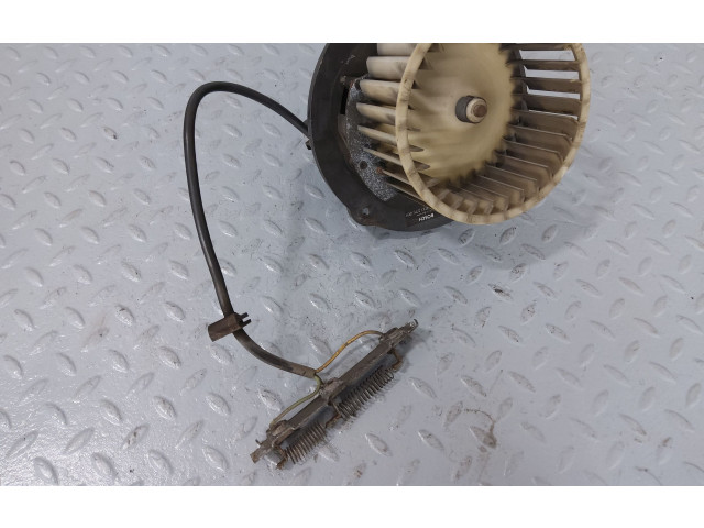 Вентилятор печки    3137020001   Mercedes-Benz 200 300 W123