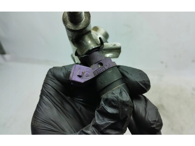 Vstřikovací lišta 0000787249 Mercedes-Benz CLK A208 C208