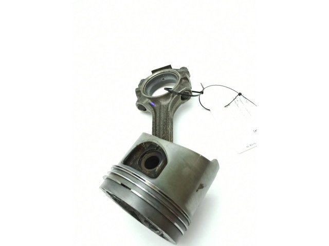 Поршень с шатуном Mercedes-Benz S W126 для бензинового двигателя 5.0