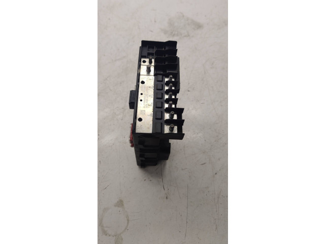 Блок предохранителей  1K0937125D   Skoda Octavia Mk2 (1Z)    