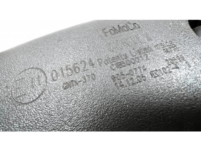 Зеркало заднего вида (в салоне)