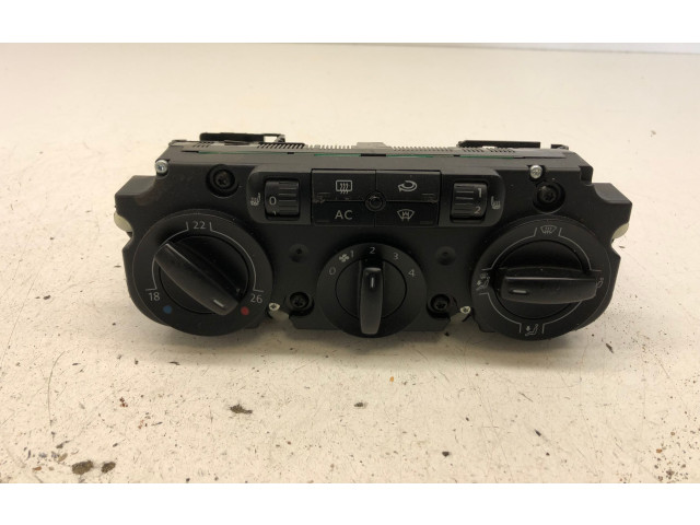 Блок предохранителей     Volkswagen PASSAT B6    