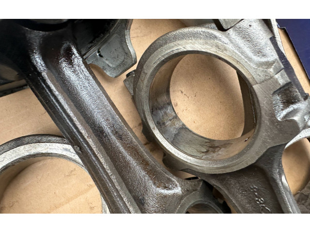 Поршень с шатуном LD28 12010V5762 Nissan Laurel