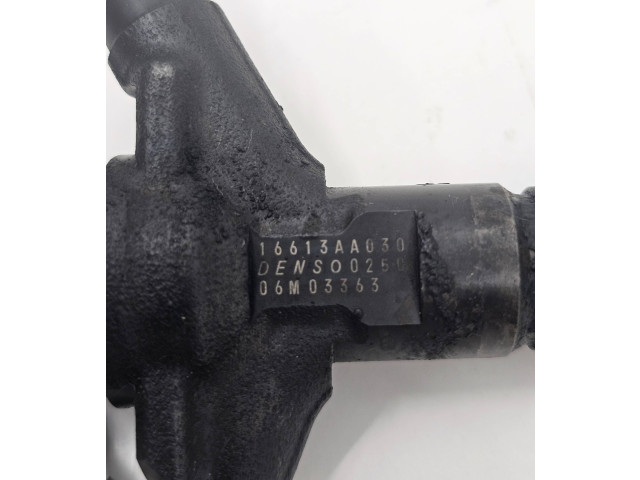 Форсунка 16613AA030    Subaru Outback  EE20Z 