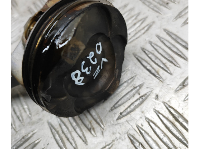 Píst Ford Fiesta YYJB