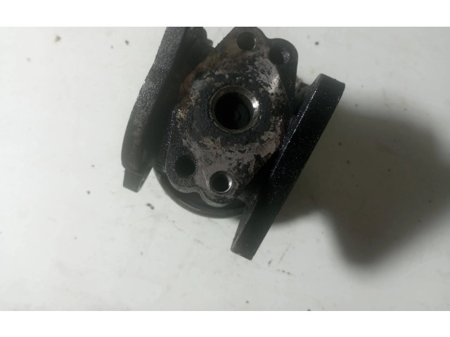 Клапан EGR 038131501AN Skoda Octavia Mk2 (1Z)