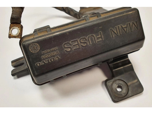 Блок предохранителей  9128234   Volvo 960    