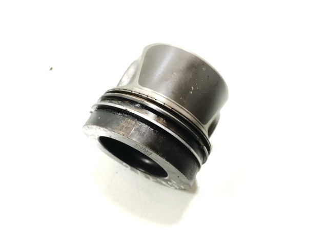 Píst Audi A3 S3 8V CRLB