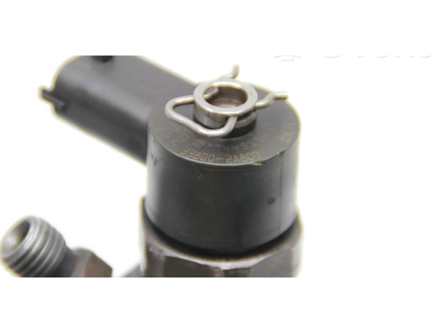 Vstřikovač 338002A800 Hyundai ix35 pro naftový motor 1.7 D4FD