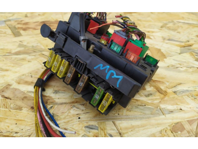   Pojistková skříňka 9650663980   Peugeot 206 CC 2003