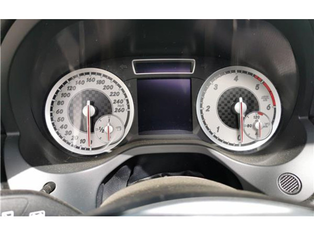 Панель приборов    Mercedes-Benz A W176       