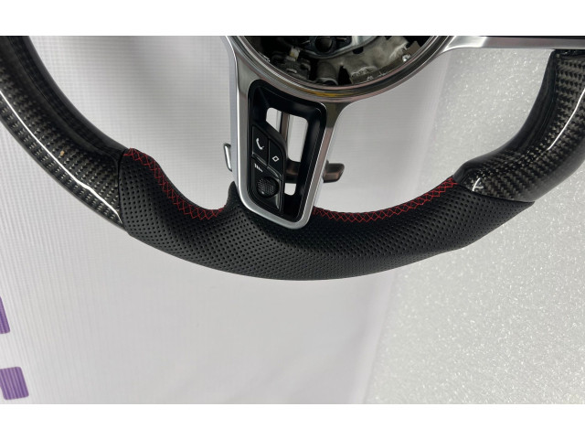 Volant Porsche 911 992 2025