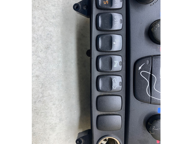 Блок управления климат-контролем 30746022, 05W24E04 Volvo XC70