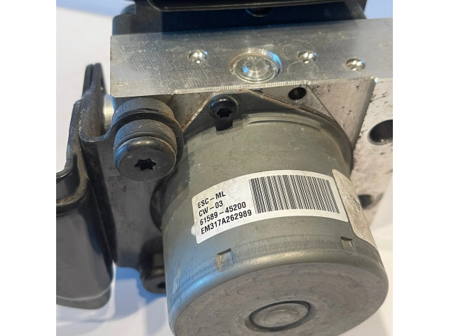 Блок предохранителей 61589-45200 KIA Ceed