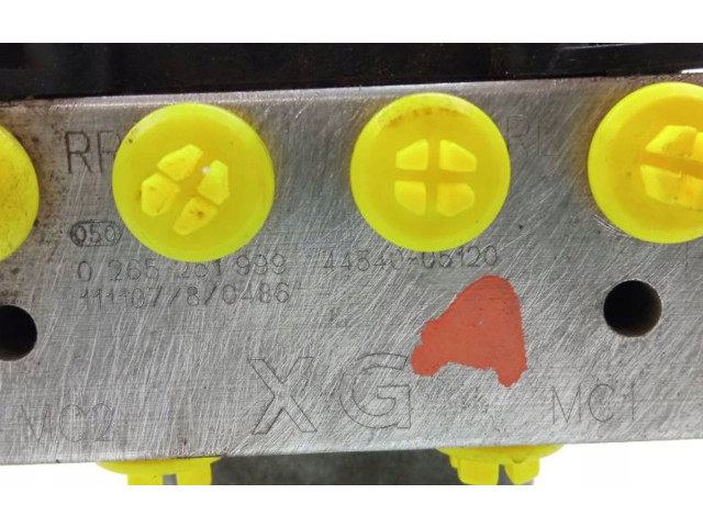 Jednotka ABS 0265951833   Toyota Avensis T270 2012