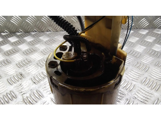 Насос топлива (в топливном баке)