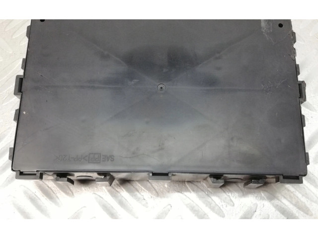 Pojistková skříňka 284B13SL2A Nissan Pulsar 2015